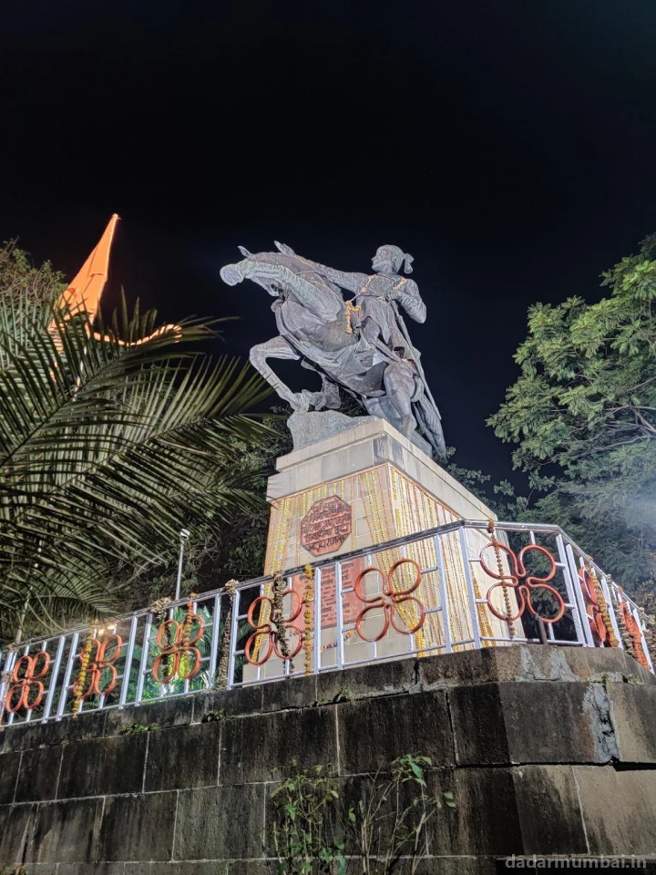 Chhatrapati Shivaji Maharaj Statue Photo 7